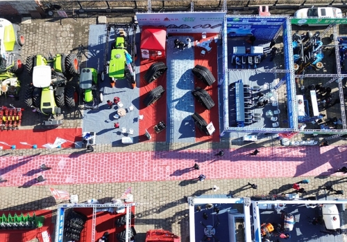 AG真人国际橡胶携全系列链轨底架亮相 2025 黑龙江农机展